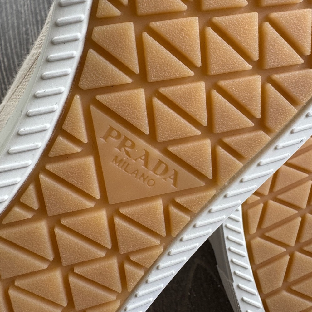 Prada Off-White Low Top Sneakers - NEW - Picture 6 of 10